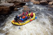 V Tasmánii se dají podnikat nejrůznější aktivity, oblíbenou zábavou je rafting, SACE Austrálie Hobart